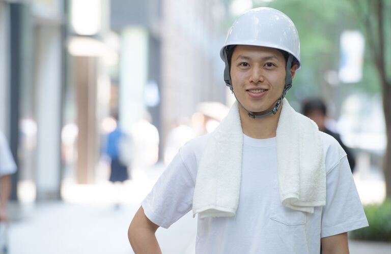 責任感も養いながら足場を設営 | 横浜で建設の求人なら未経験歓迎の株式会社トラストサービス